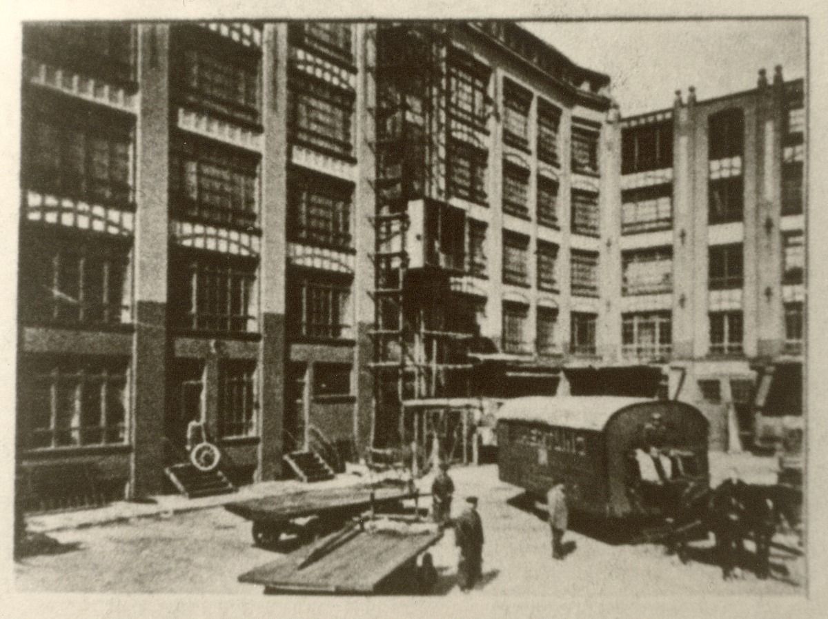 HERTLING Hauptgebäude um 1900